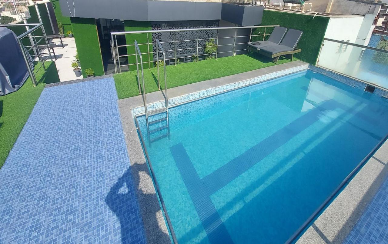 Hotel Broadway 3*