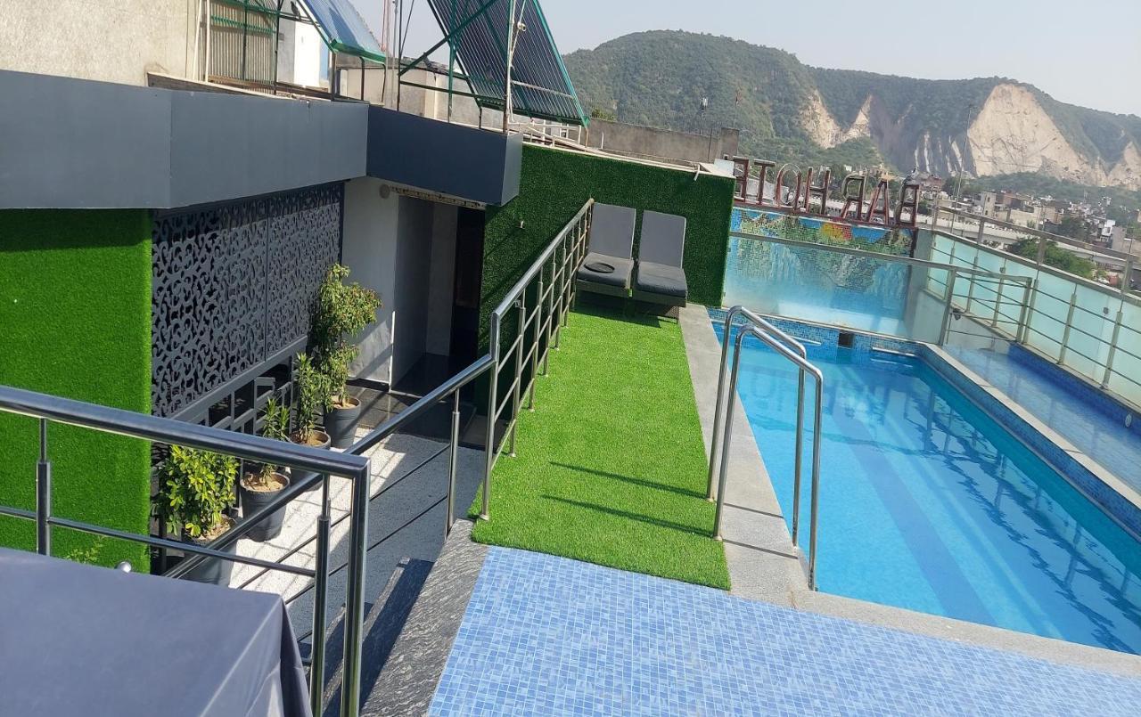 Hotel Broadway 3*