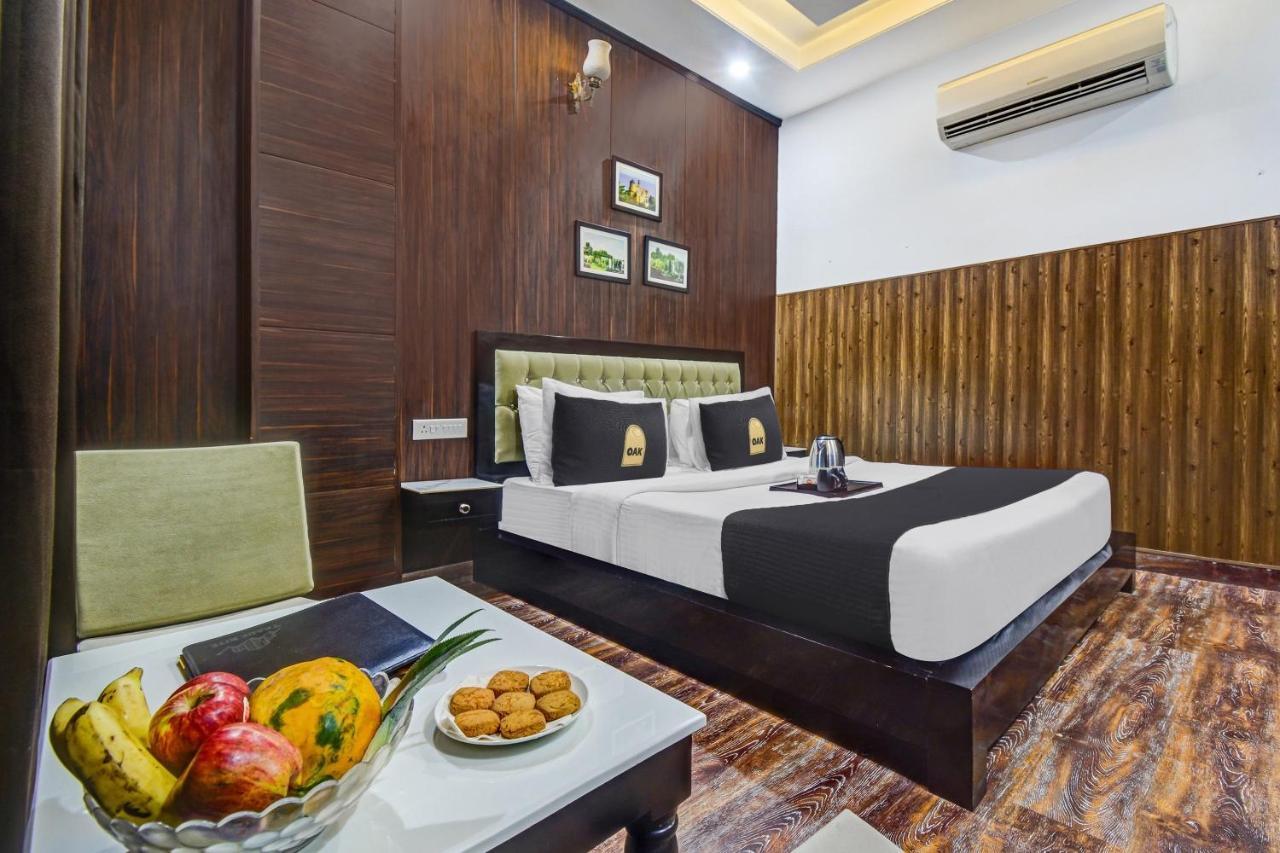 Hotel Collection O 44170 Vaishali Plaza 4*