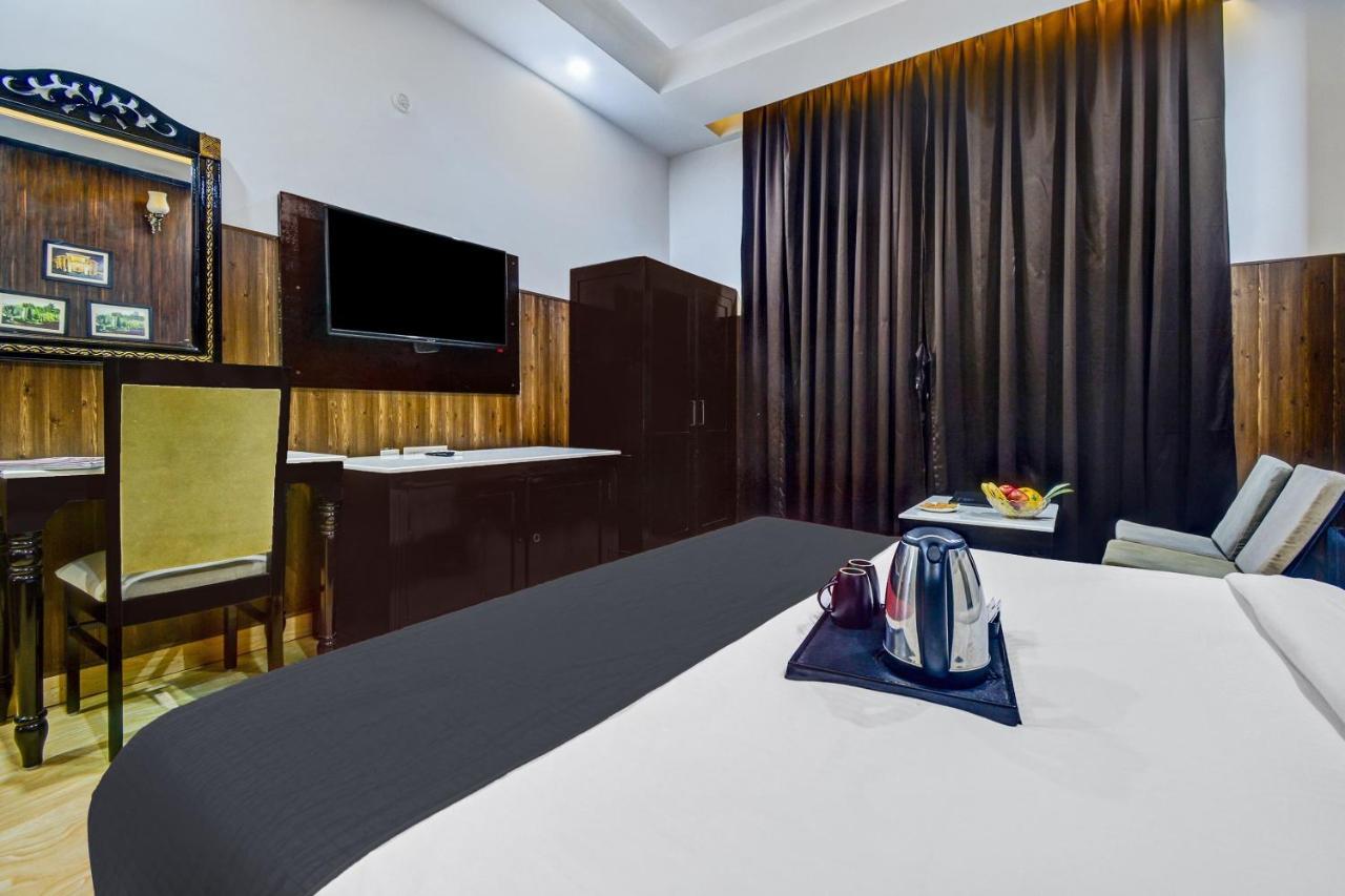 Hotel Collection O 44170 Vaishali Plaza