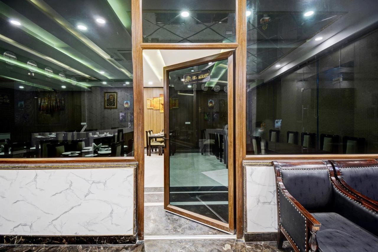 Collection O 44170 Vaishali Plaza Hotel
