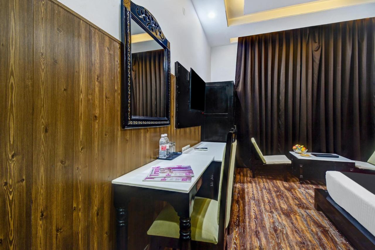 Collection O 44170 Vaishali Plaza Hotel