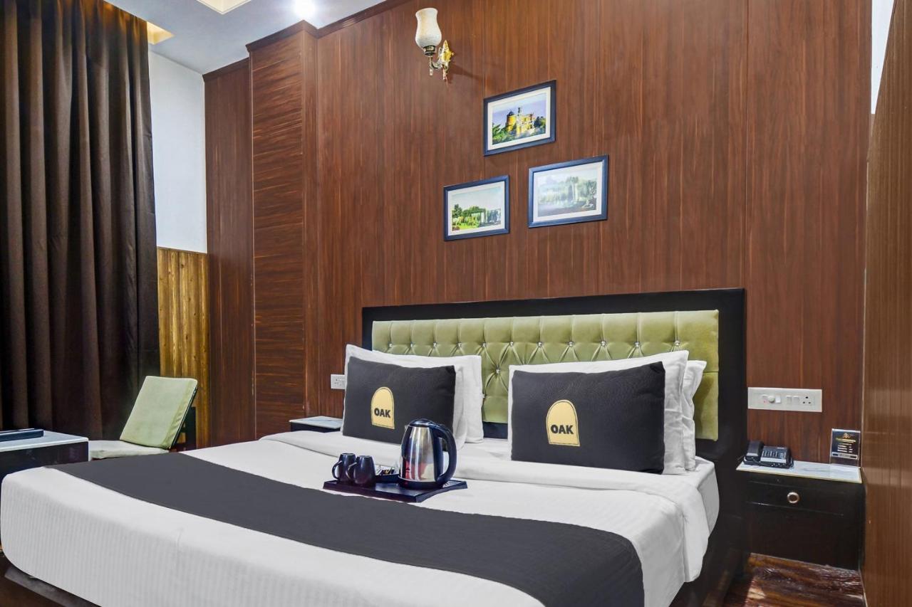 Collection O 44170 Vaishali Plaza Hotel 4*