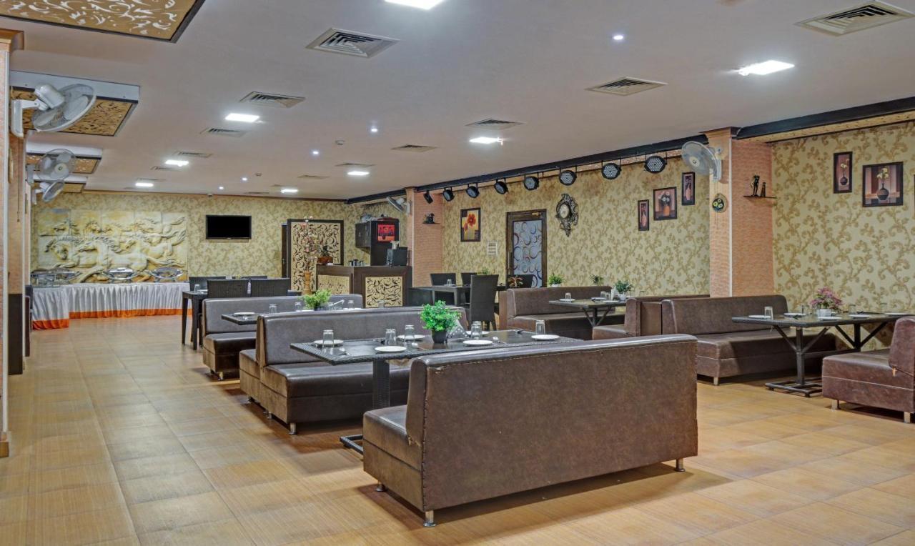Treebo New Rockwell Vivek Vihar Hotel 3*