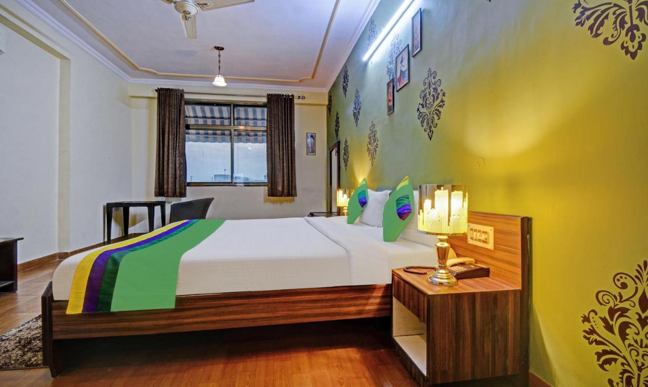 Treebo New Rockwell Vivek Vihar Hotel