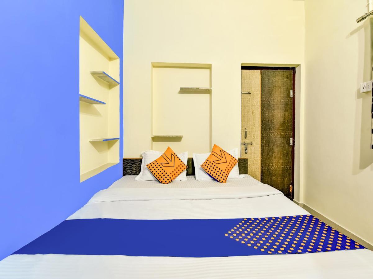 Spot On 75363 Shree Shyam Hotel