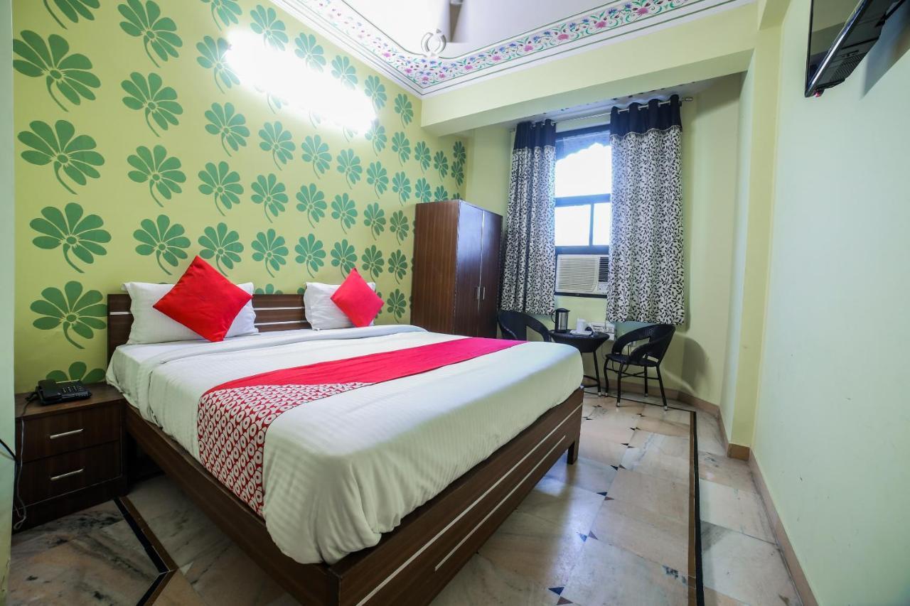 Collection O 36316 Hotel White Palace Jaipur