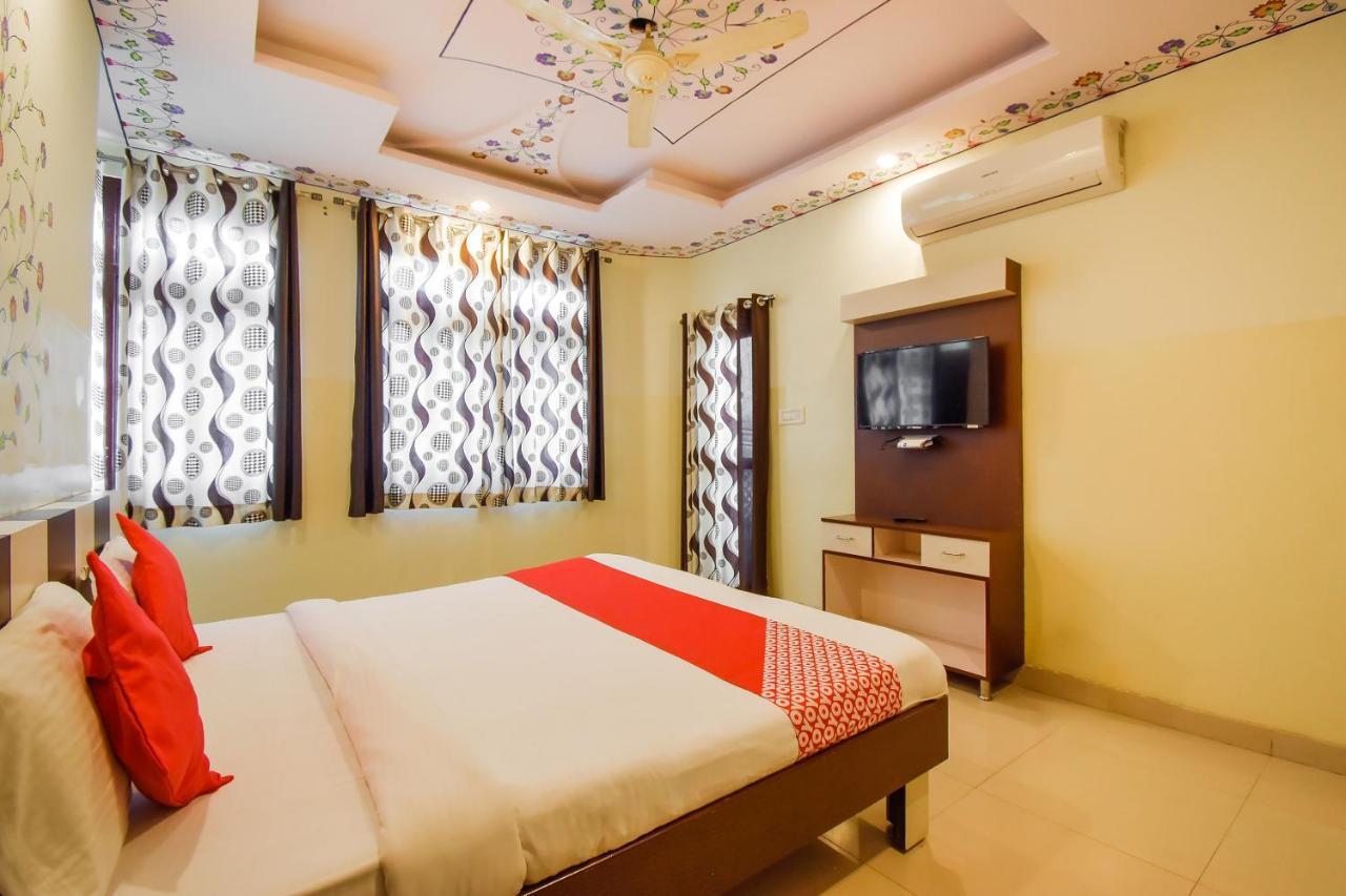 Oyo 11389 Ng Palace Hotel 3*