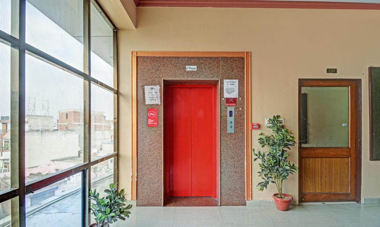 Treebo New Rockwell Vivek Vihar