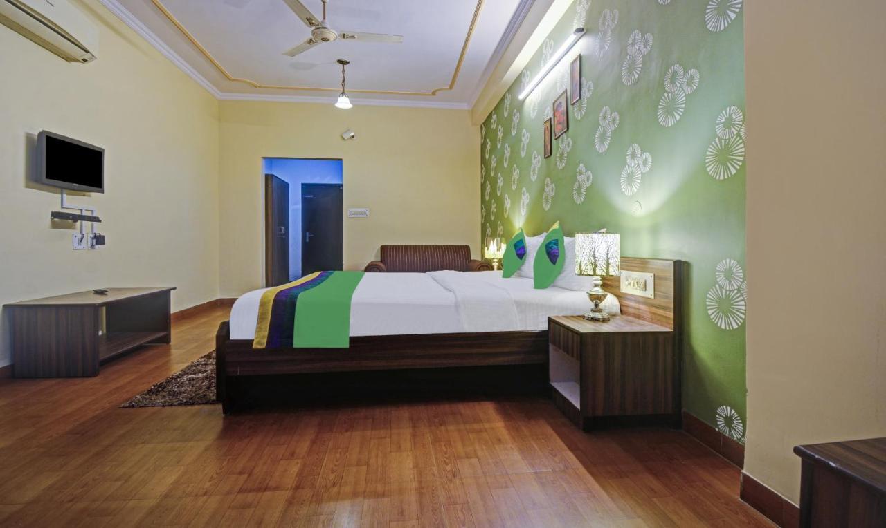 Treebo New Rockwell Vivek Vihar