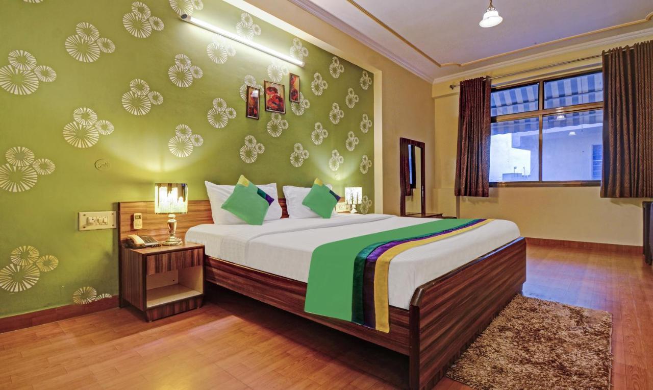 Treebo New Rockwell Vivek Vihar Hotel