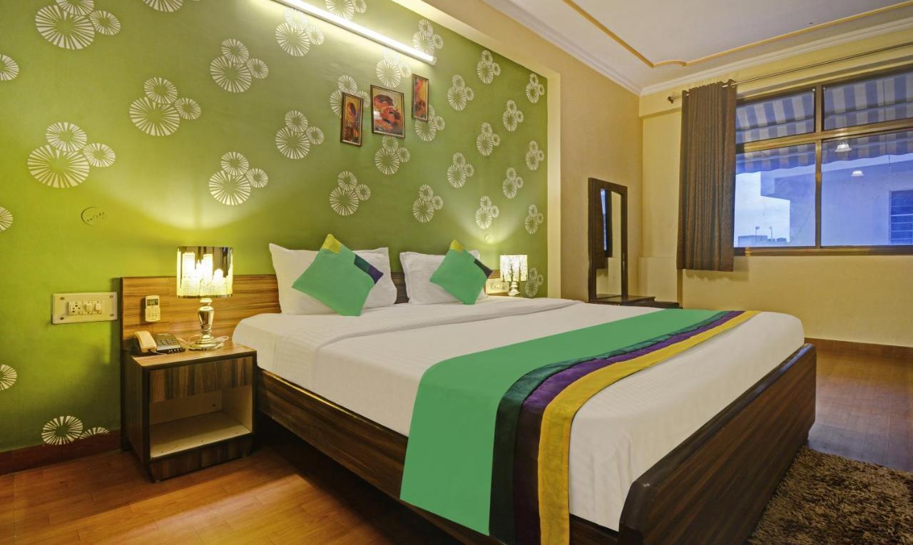 Hotel Treebo New Rockwell Vivek Vihar