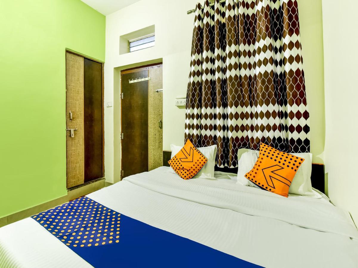 Spot On 75363 Shree Shyam Hotel