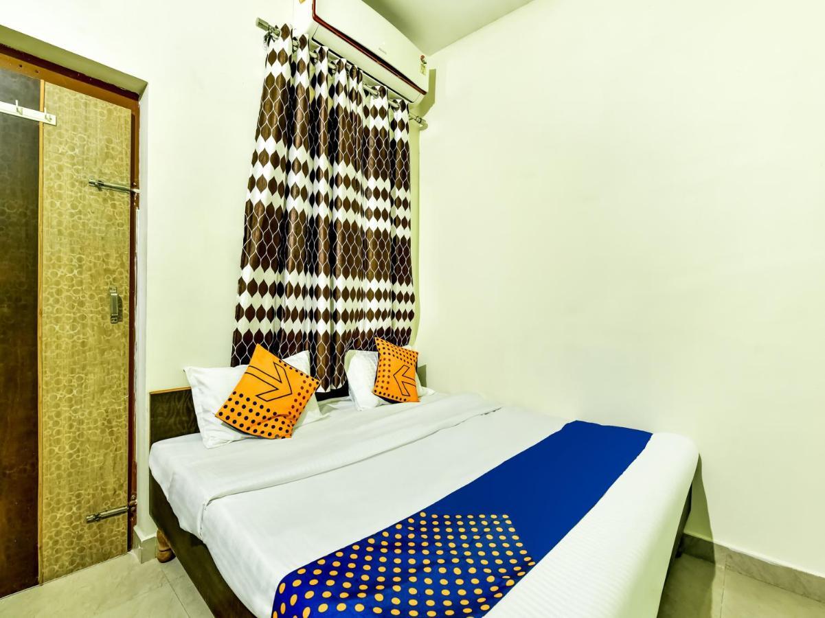 Spot On 75363 Shree Shyam Hotel