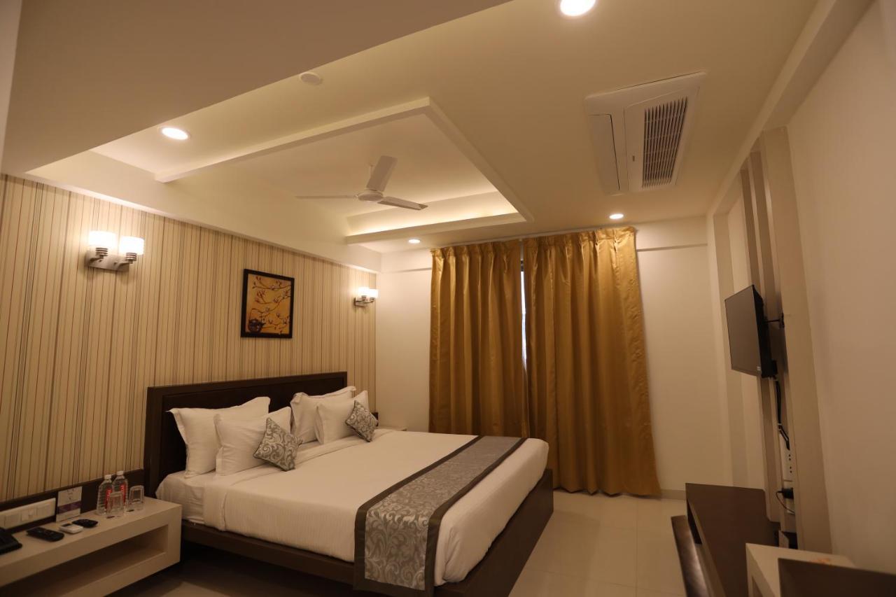 Hotel Click Collection Jaipur, Sindhi Camp