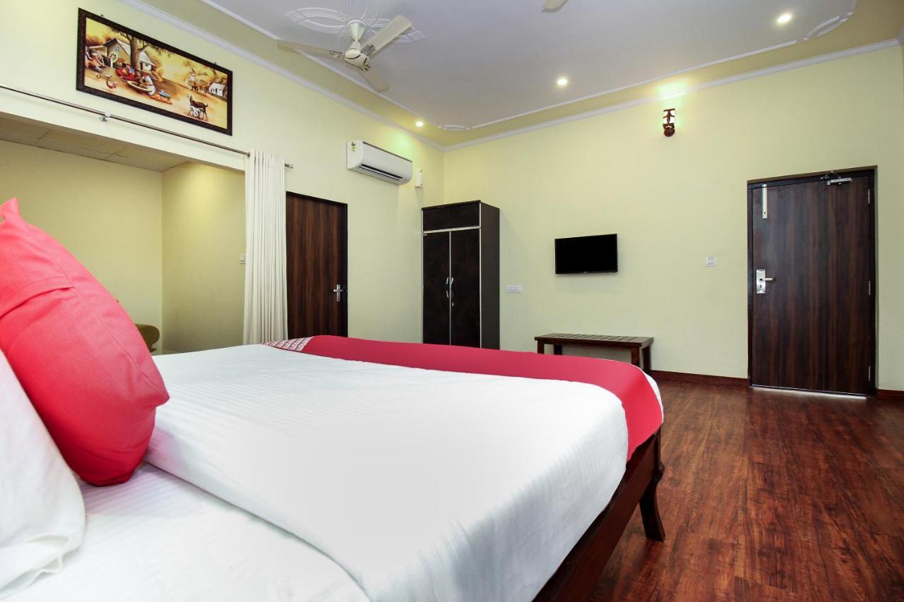 Oyo 17070 Vrindavan 3*