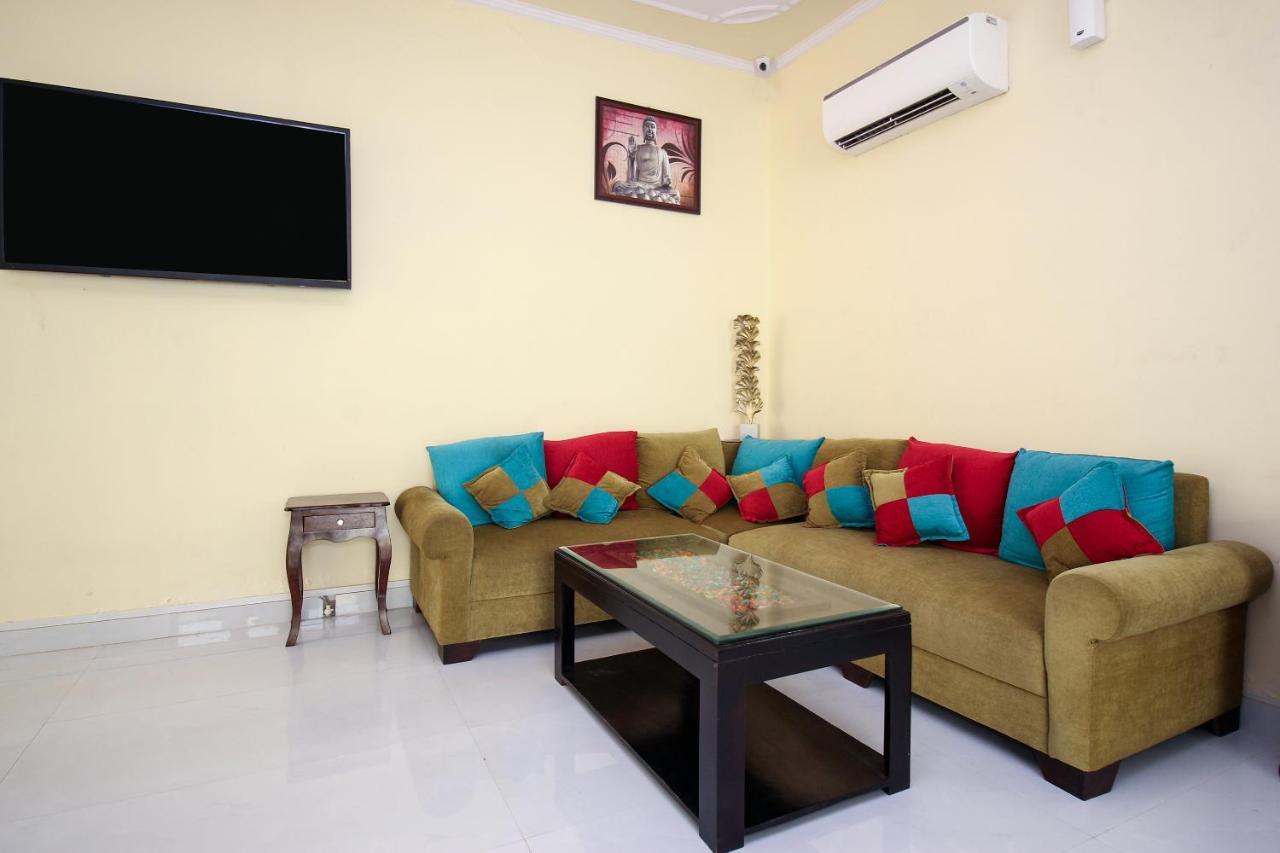 Hotel Oyo 17070 Vrindavan