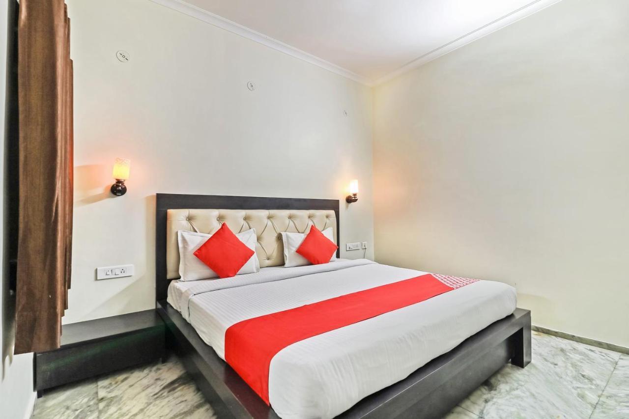 Collection O 35762 Season 4 Hotel