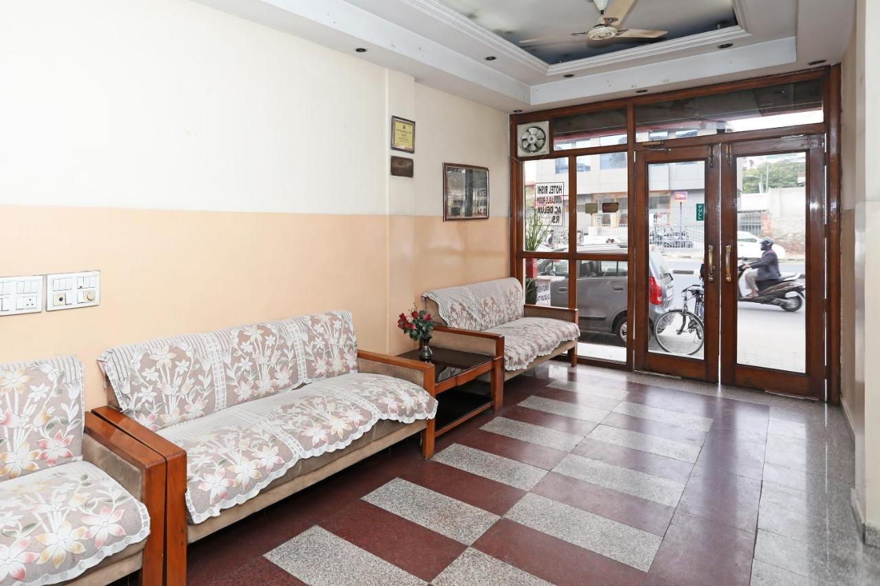 Flagship 10282 Rishi Hotel 3*