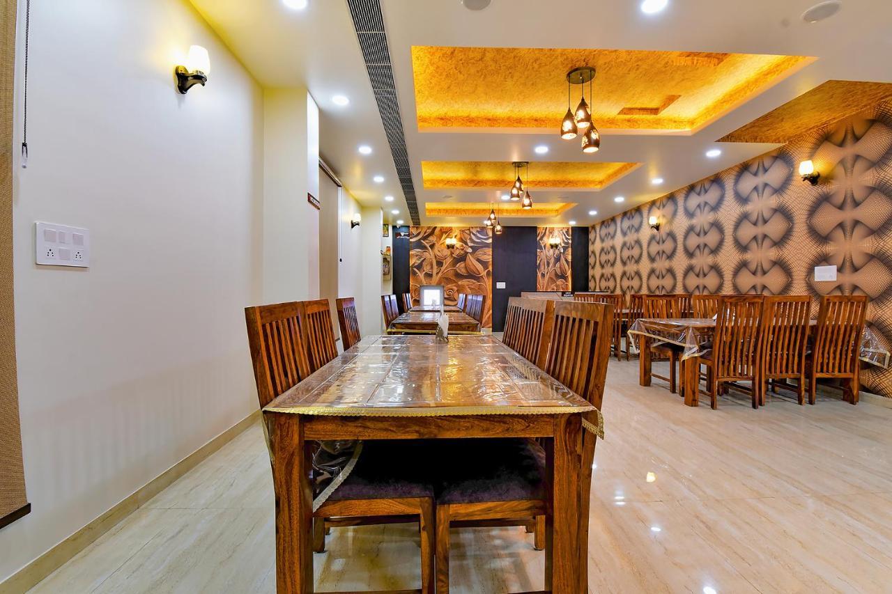 Fabhotel Prime Indra Palace Hotel