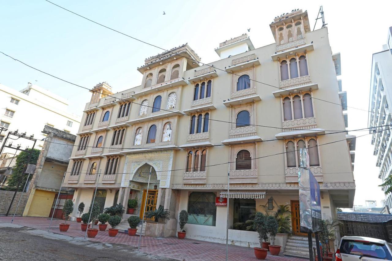 Oyo 5166 Crystal Hotel