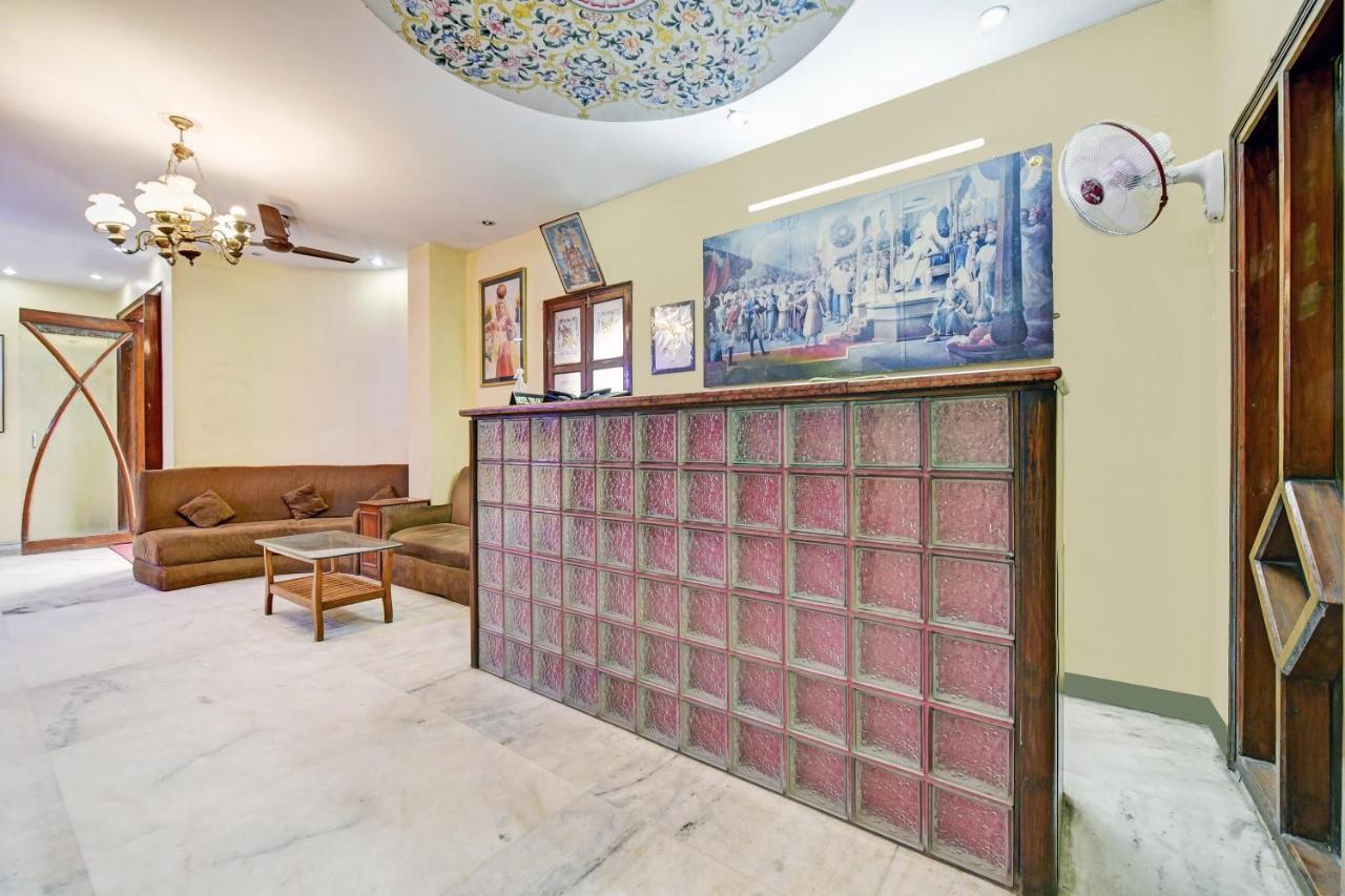 Capital O 84122 Trilok Palace Hotel