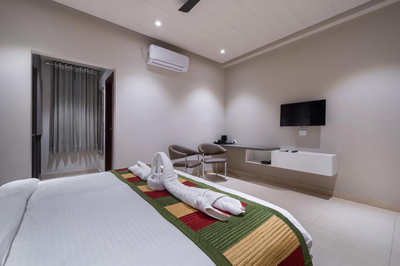 Resort The Florence Jaipur