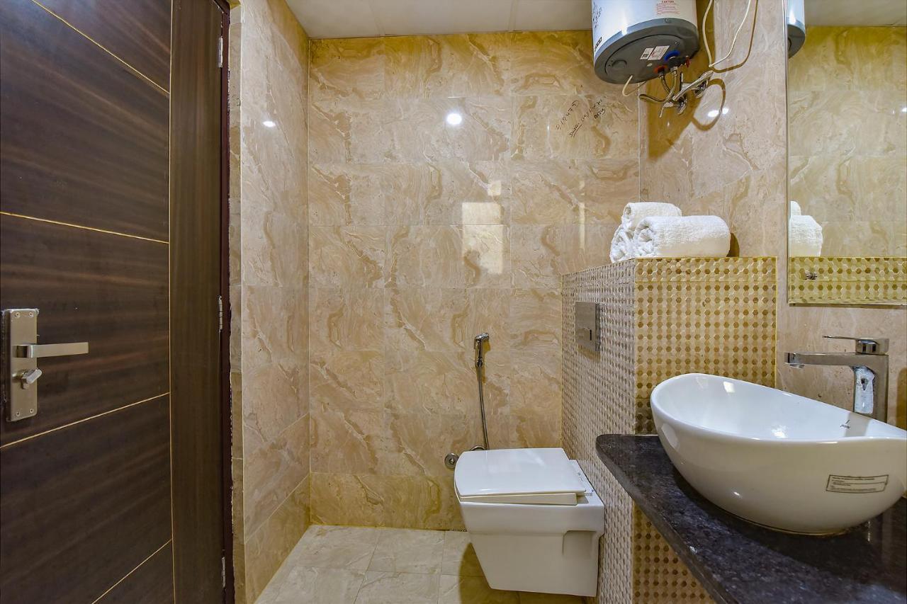Hotel Fabhotel Pink 3*