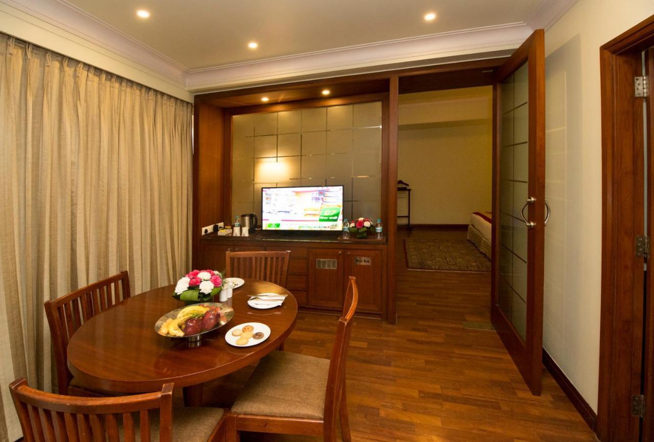 Clarion Bella Casa At Airport Hotel