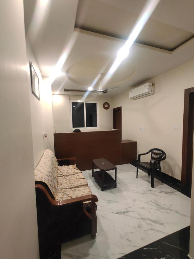 La Shivalika Hotel 3*