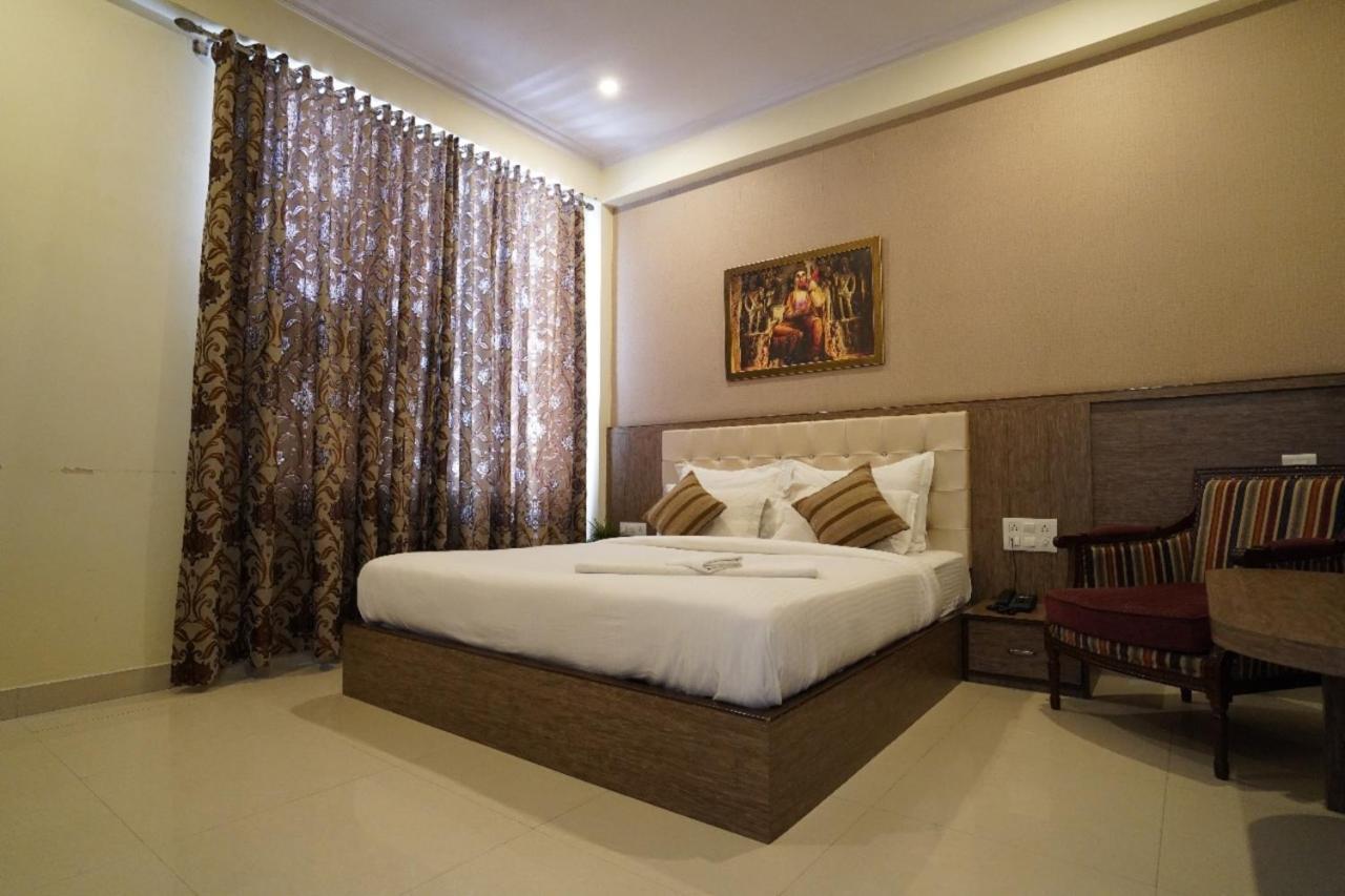 Hotel The Omaira 3*