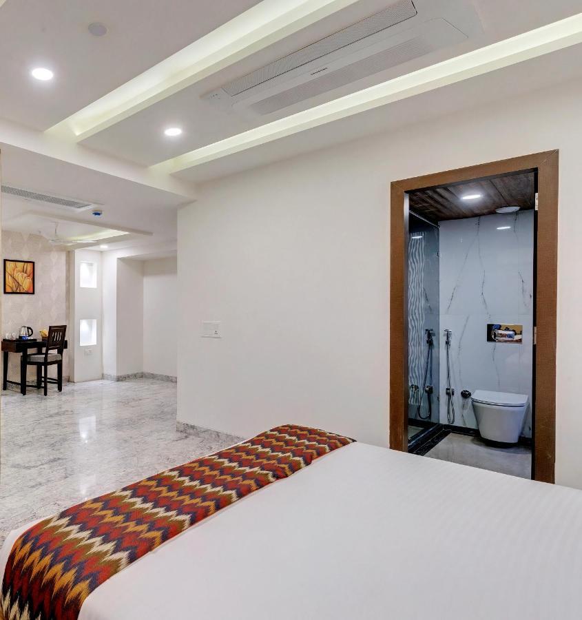 Hotel Click Collection Jaipur, Sindhi Camp Jaipur