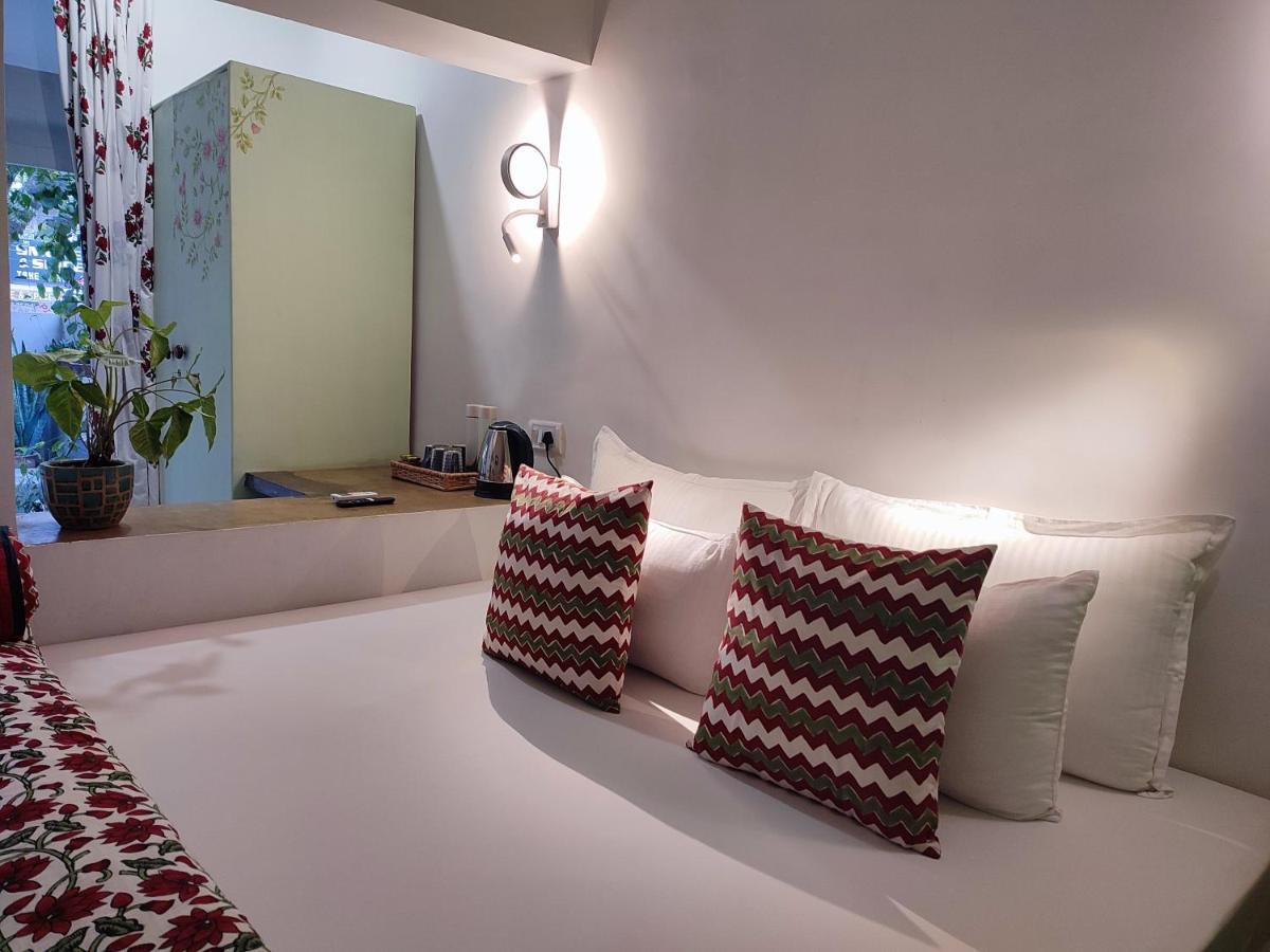 Mukam, Boutique