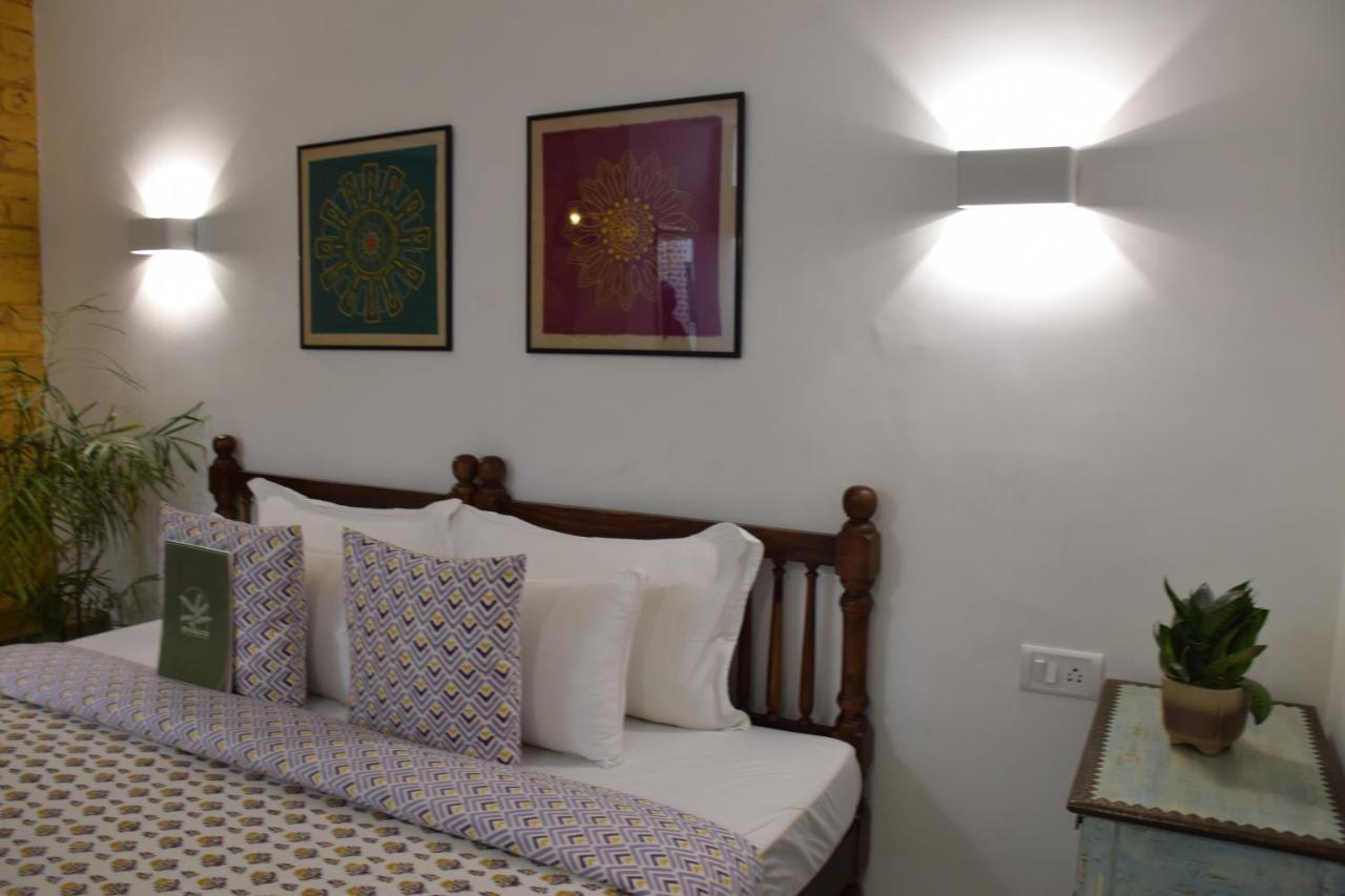 Mukam, Boutique