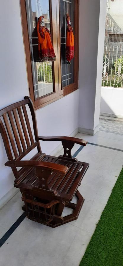 Padmalayabnb Bed & Breakfast *