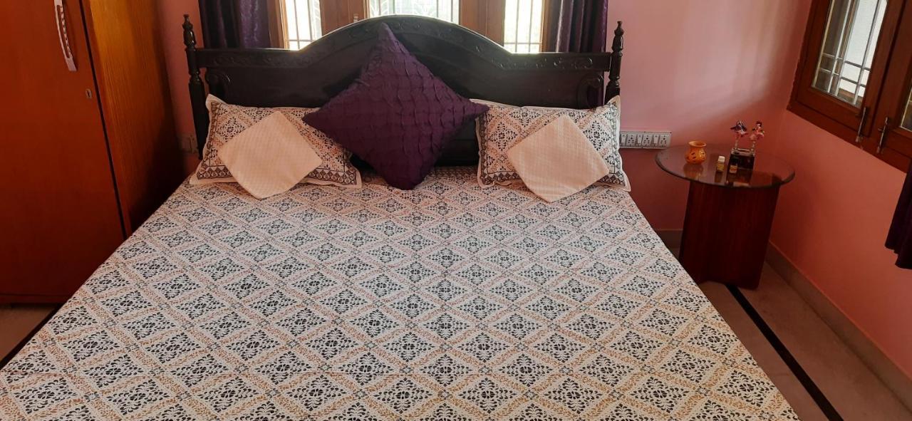 Padmalayabnb Bed & Breakfast *