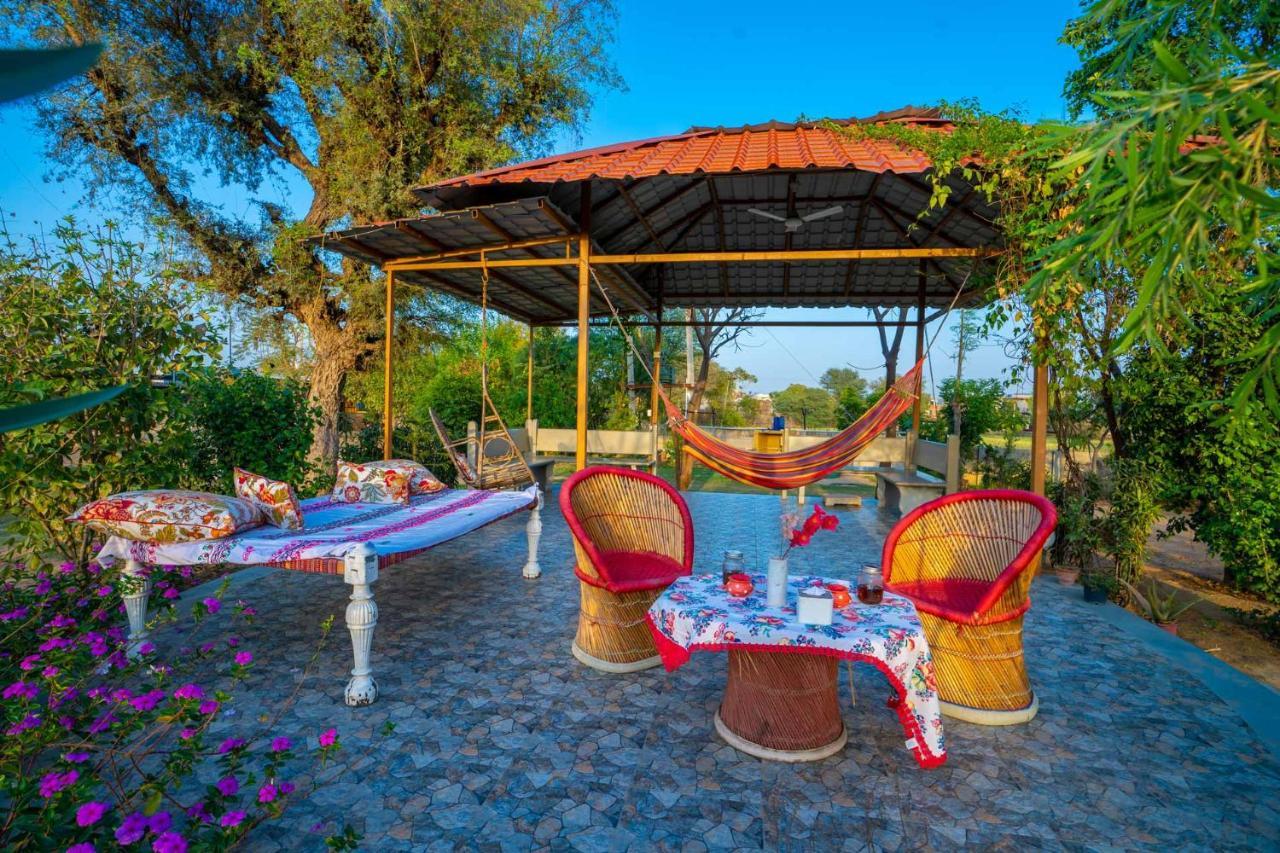 Stayvista At Girisadan Farmstay Holiday home Jaipur
