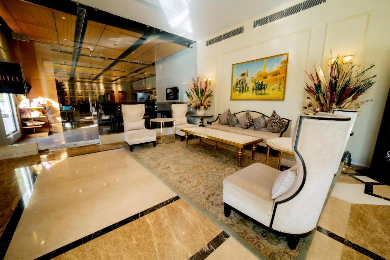 Hotel Sarovar Portico