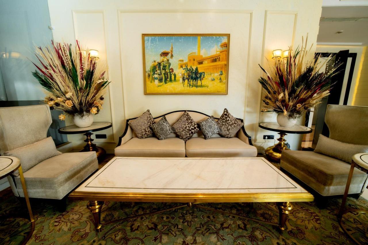 Sarovar Portico Hotel 4*