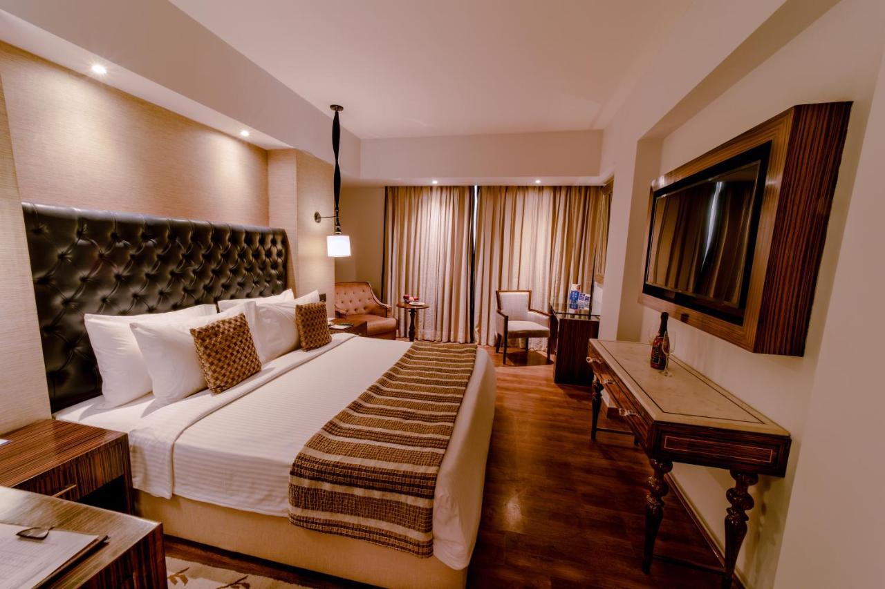 Sarovar Portico Hotel
