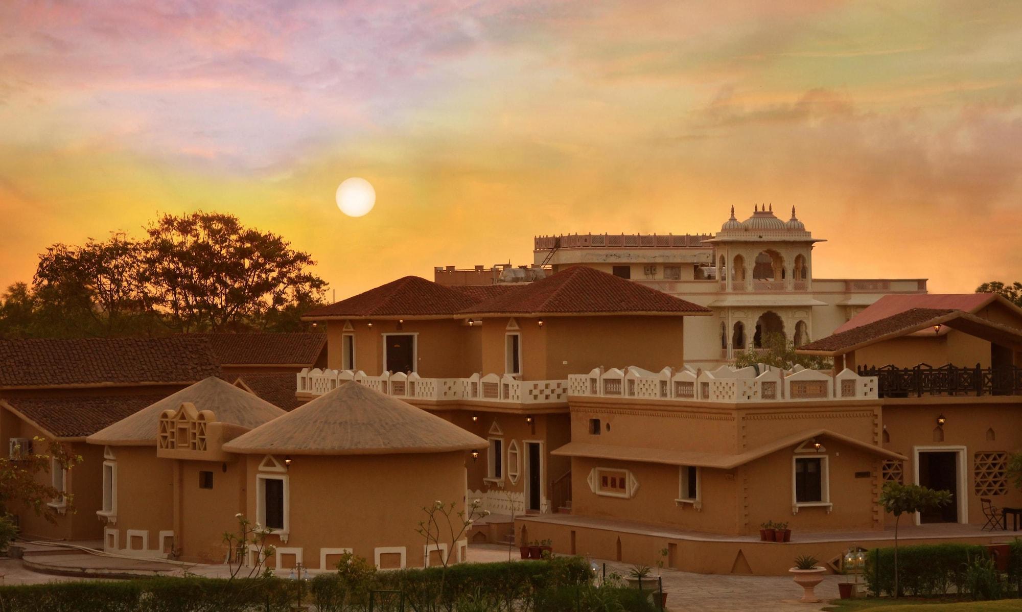 Resort Pride Amber & Convention Centre 4*