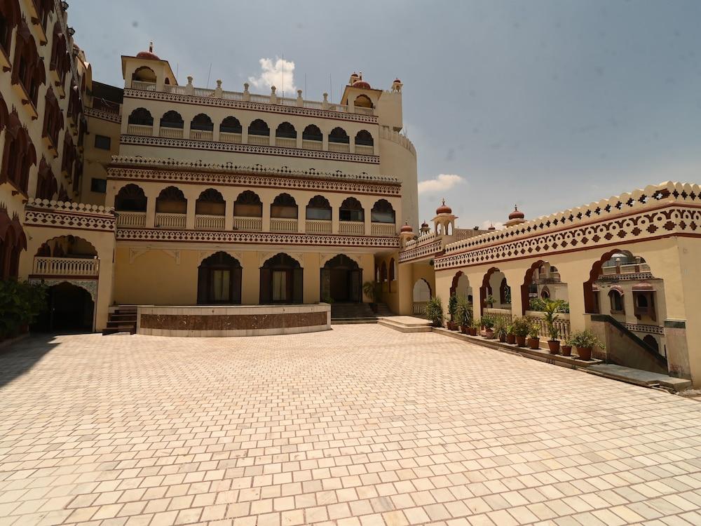 Chandragupt Jaipur