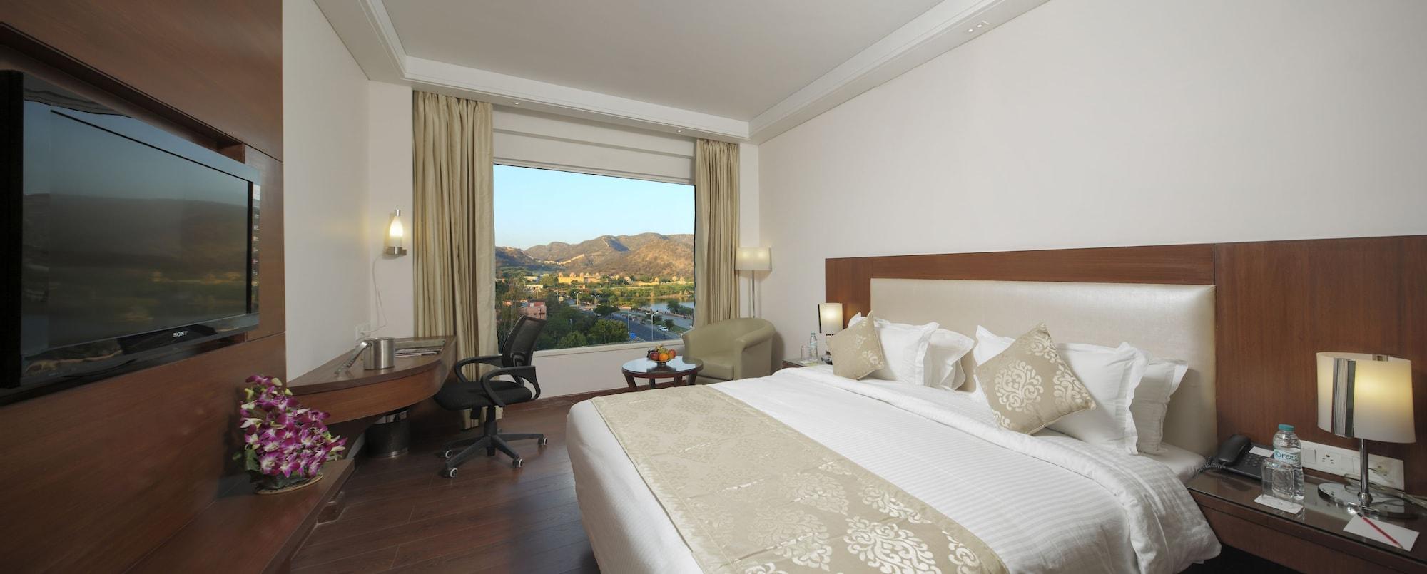 Hotel Regenta Jal Mahal, 4*