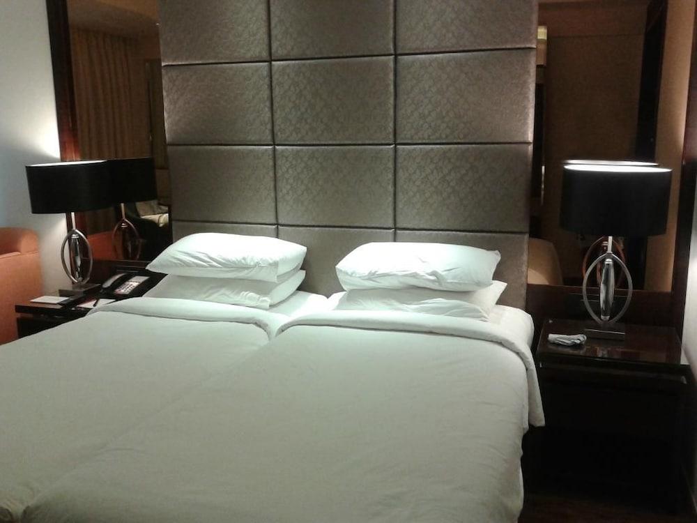 Zone By The Park , Bani Park 4* Jaipur