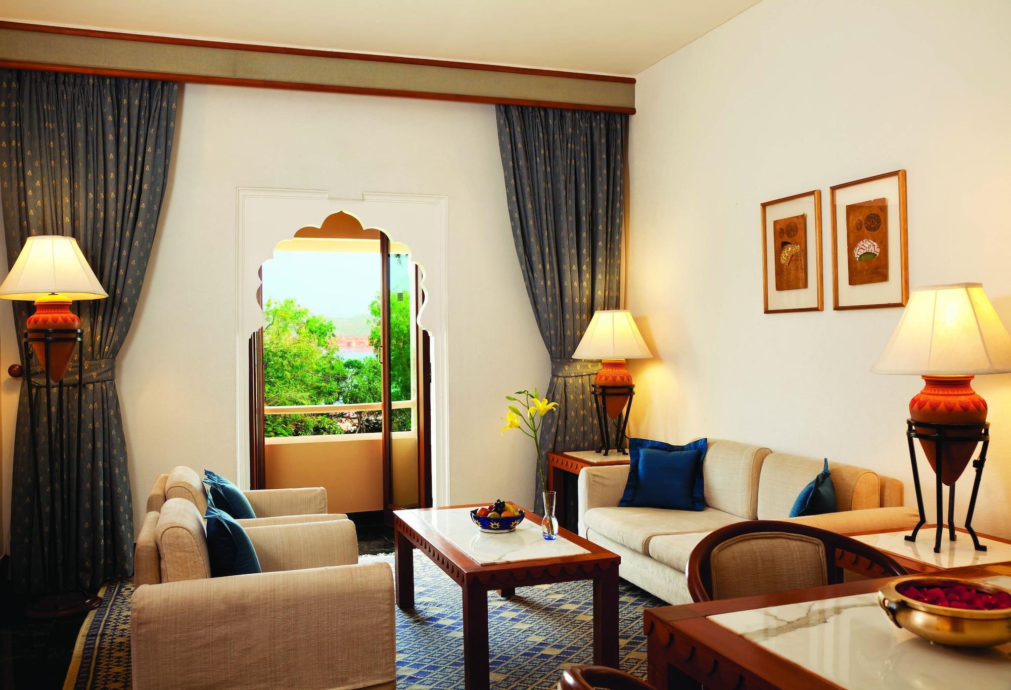 Trident Hotel