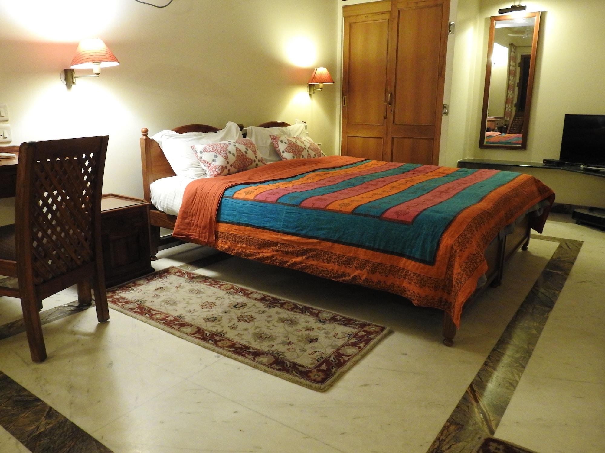 Om Niwas Hotel 3*