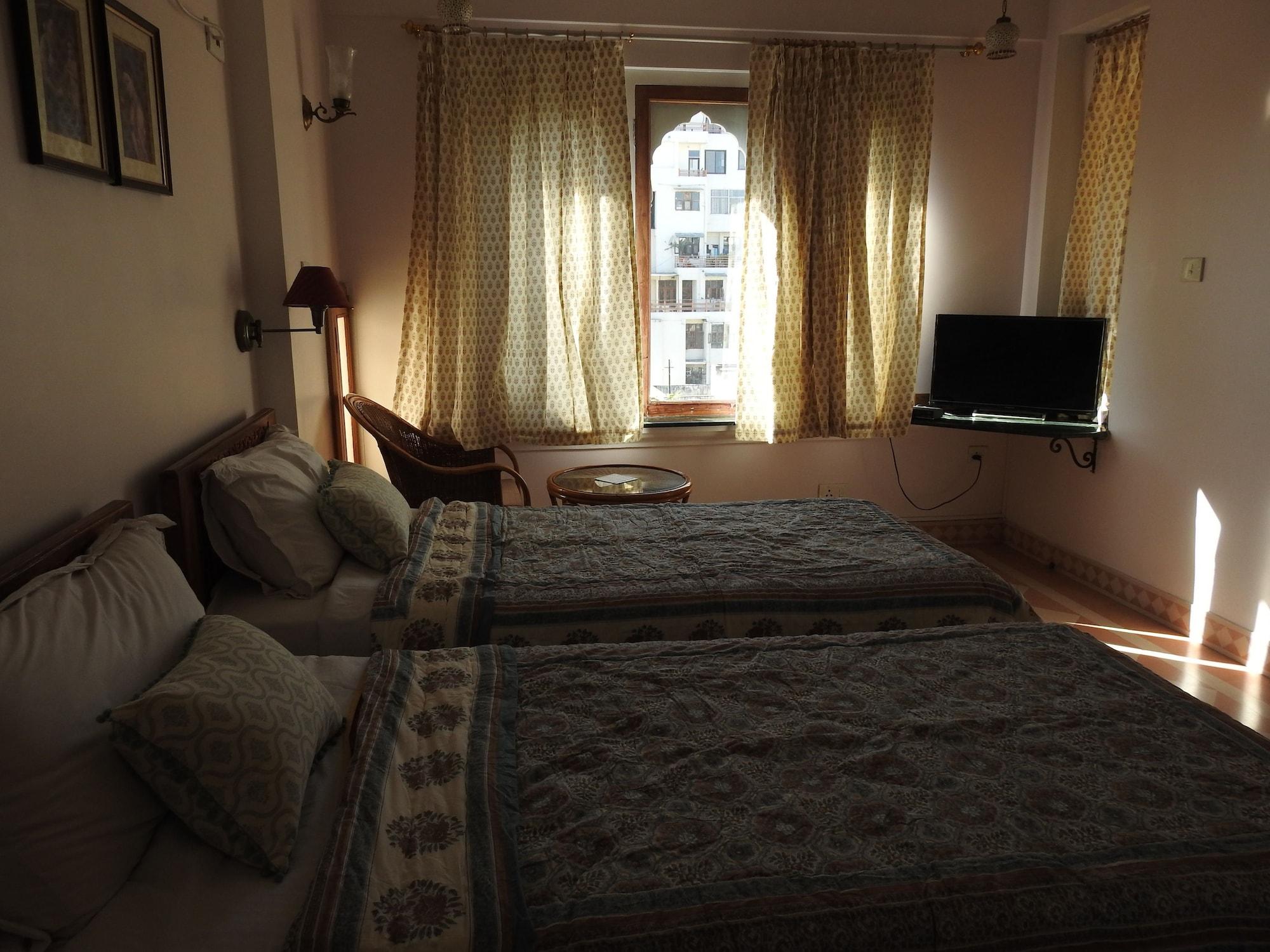 Om Niwas 3* Jaipur