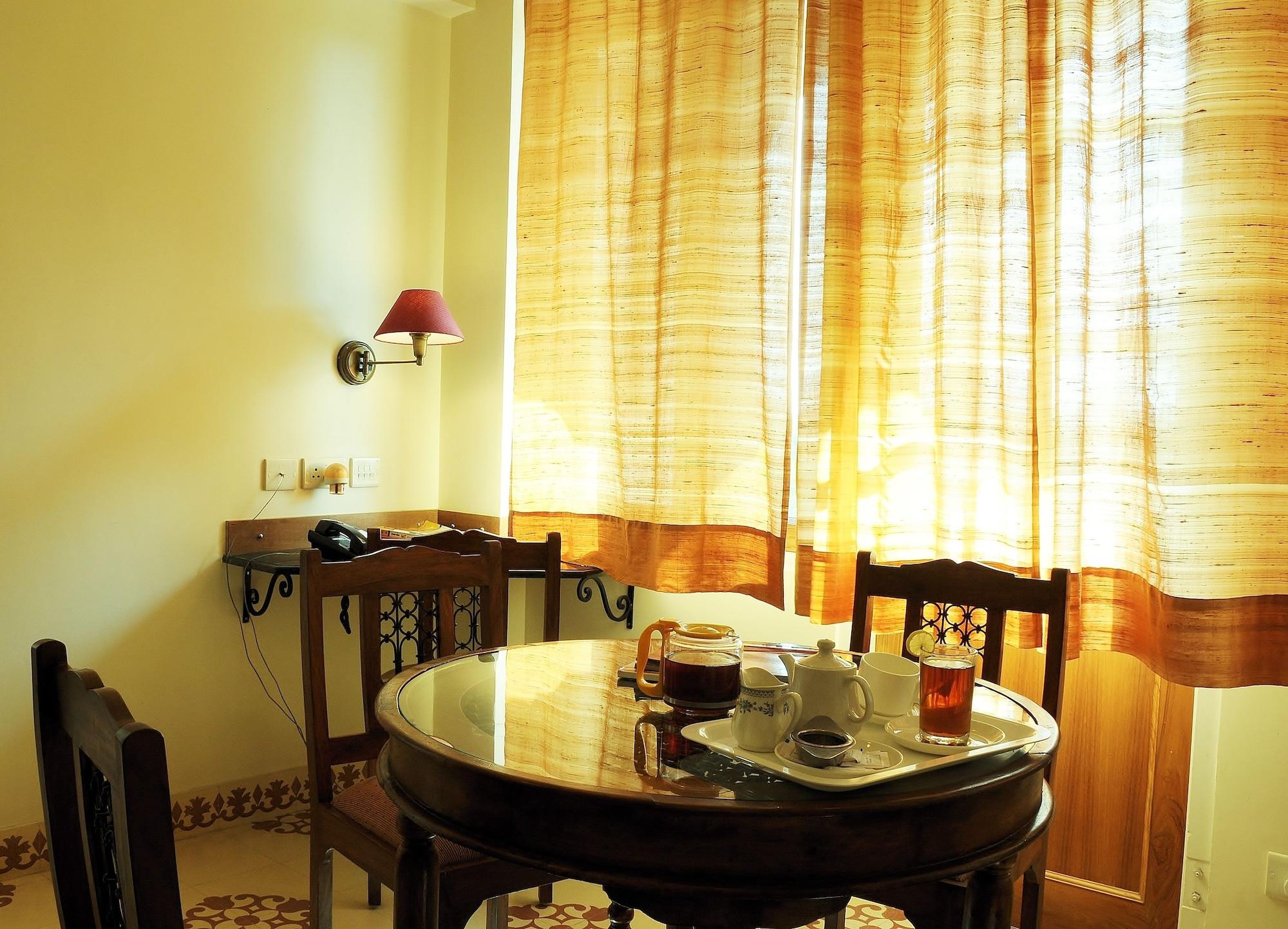 Hotel Om Niwas
