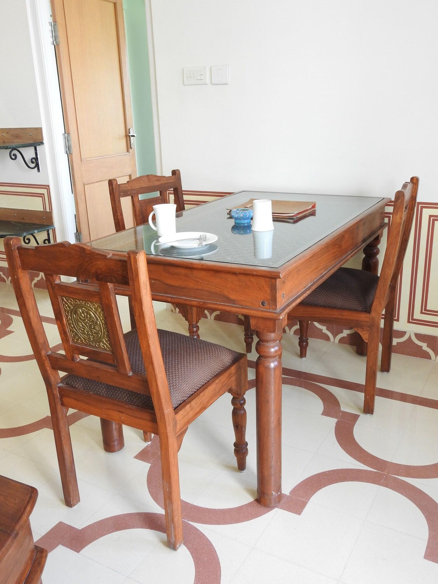 Hotel Om Niwas