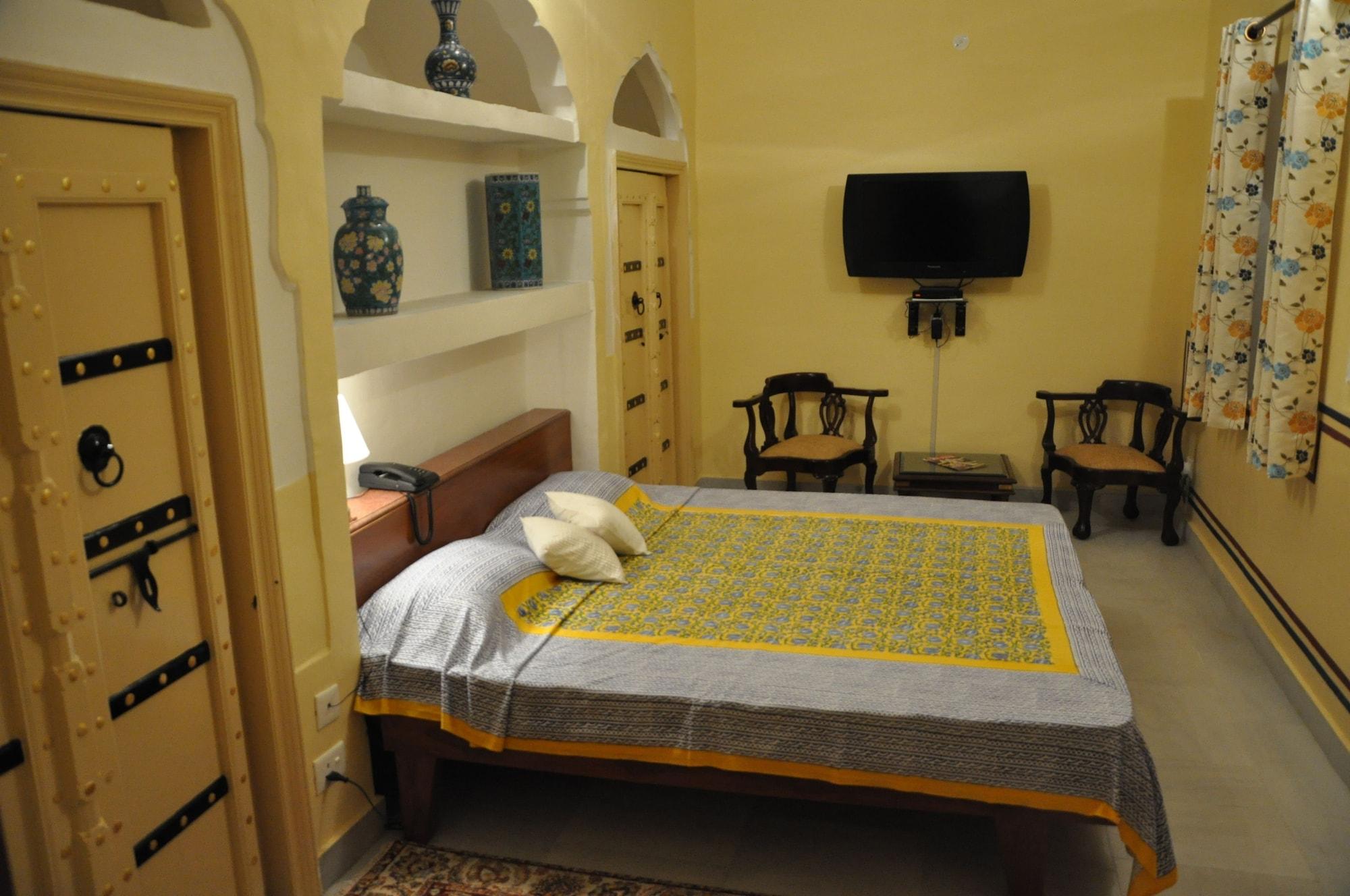 Khatu Haveli Hotel 3*